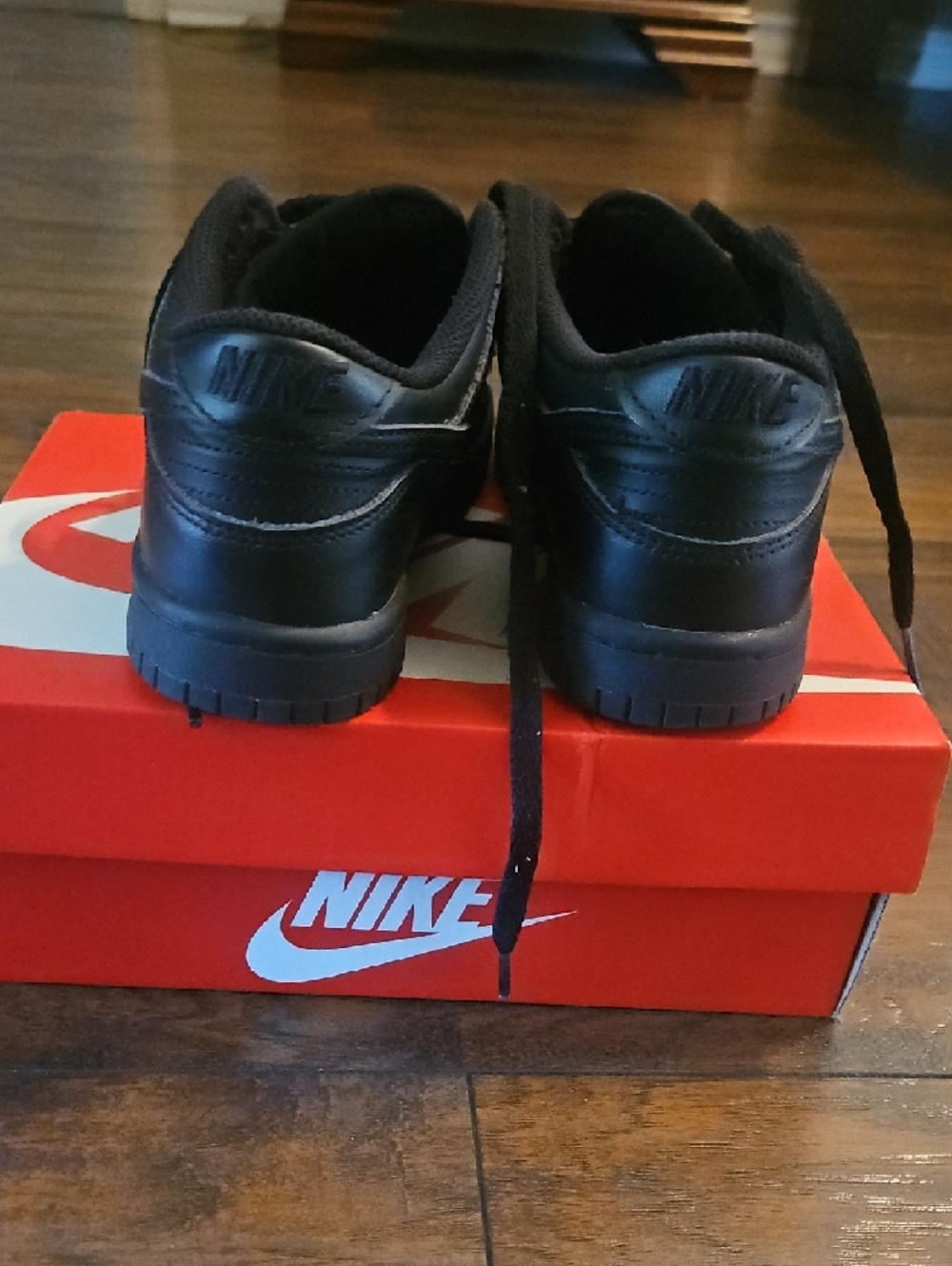 Nike Dunks - Picture 4 of 6